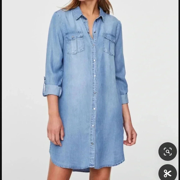 Young hearts run free blue denim shirt dress button front split side nwt large - Picture 9 of 10